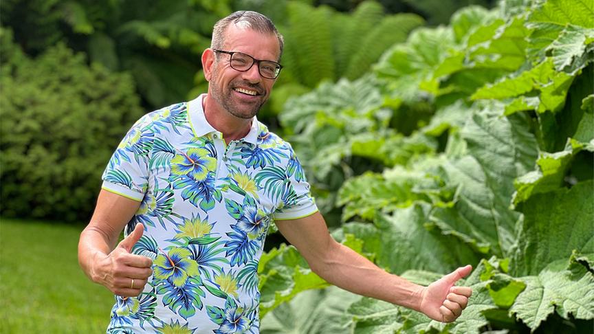 Karl Ploberger in den Trebah Gartenanlage.