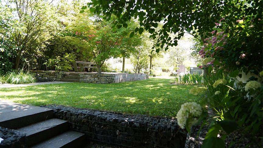 Die Gärtnerinnen auf der Garten Tulln präsentieren den Chillout-Garten.Die Gärtnerinnen auf der Garten Tulln präsentieren den Chillout-Garten.