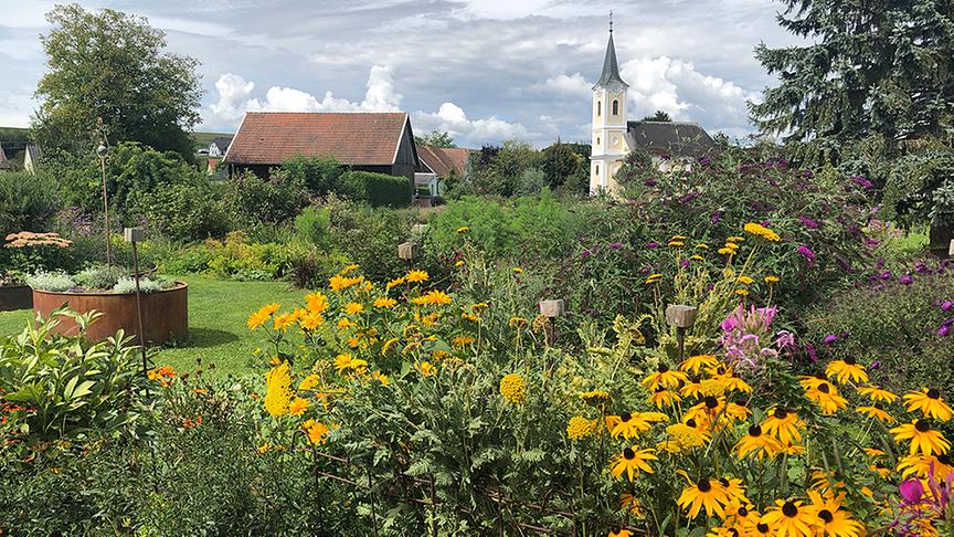 Blick in den Gastgarten
