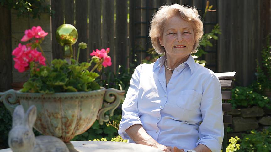 Karl Ploberger besucht den Garten von Barbara Schmidt