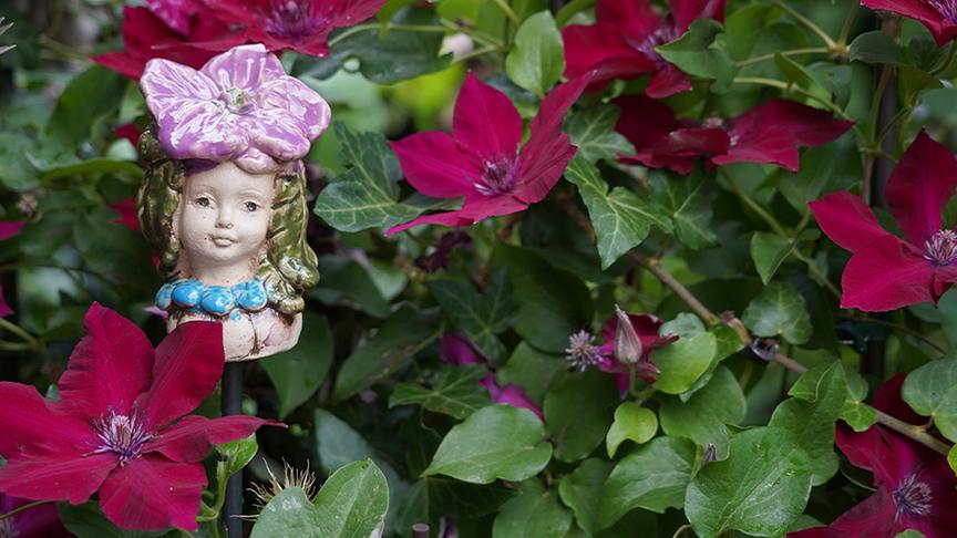 © Natur im Garten/ Leopold Mayrhofer Einblick in den Garten von Elisabeth und Helmut Kreipl-Ruess in Salzburg.