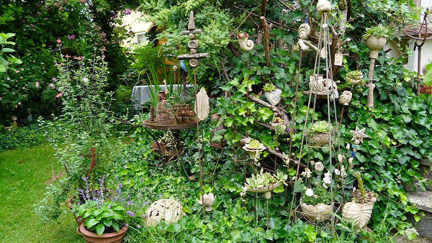 © Natur im Garten/ Leopold Mayrhofer Einblick in den Garten von Elisabeth und Helmut Kreipl-Ruess in Salzburg.