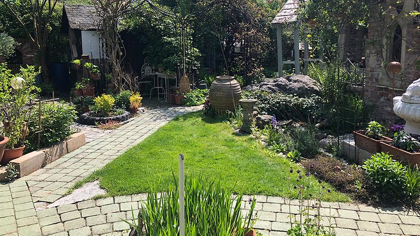 © Natur im Garten/ Leopold Mayrhofer Im Garten von Familien Buchner in Loosdorf