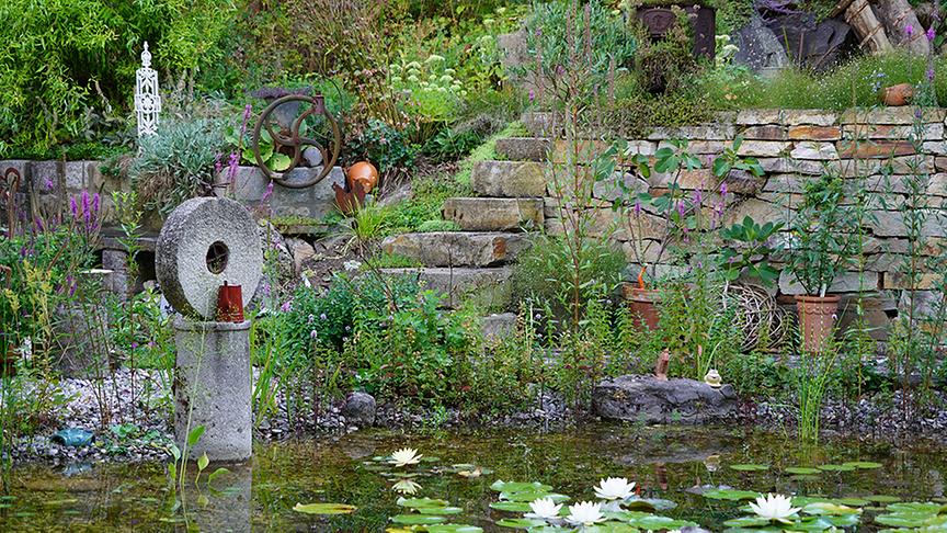 © Leopold Mayrhofer/Natur im Garten Zu Besuch im Upcycling-Garten von Tina und Martin Perina