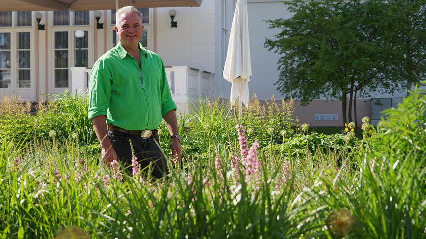 © Natur im Garten/ Leopold Mayrhofer Der Nibelungenplatz in Tulln ist ein gutes Beispiel für entsiegelte Flächen.