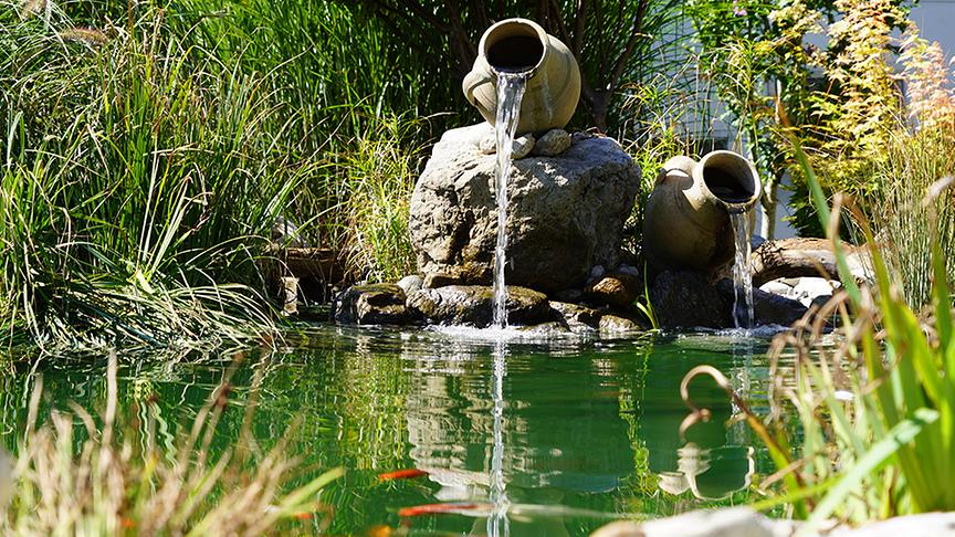 Zu Besuch im Garten von Familie Erharter.