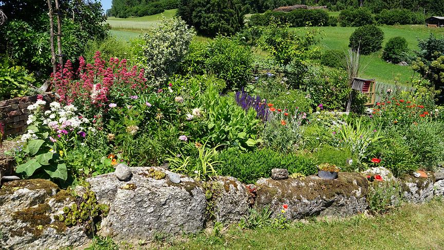Blick in den Gastgarten.