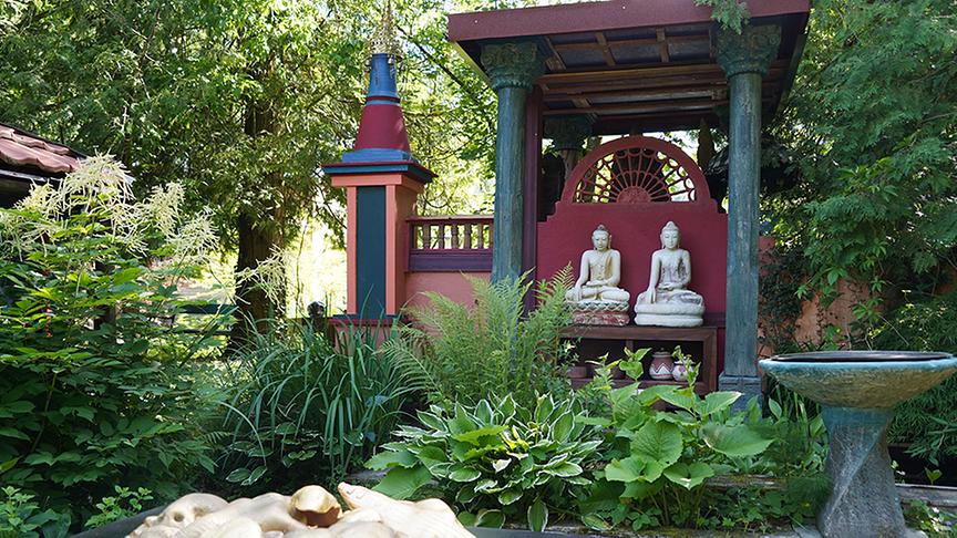 Der Garten von Gabriele und Franz Hochreiter ist asiatisch inspiriert.