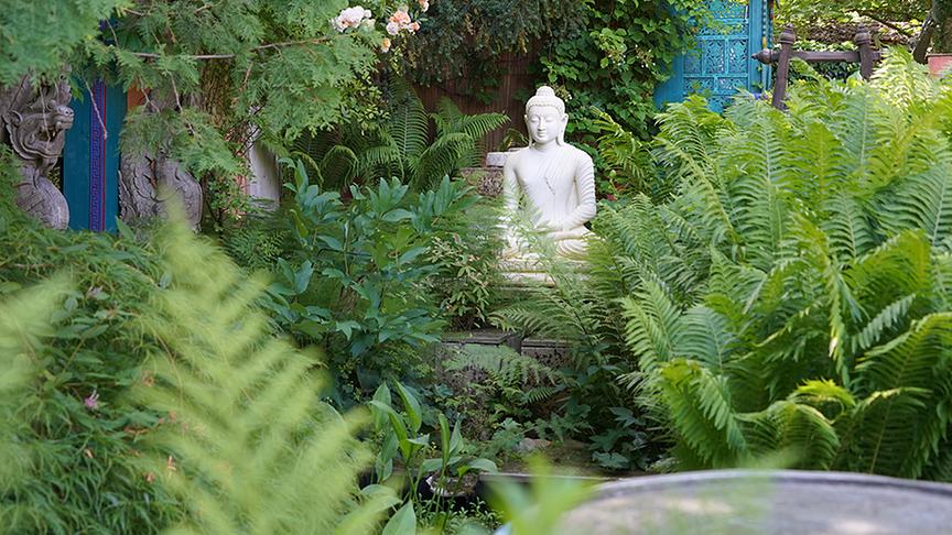 Der Garten von Gabriele und Franz Hochreiter ist asiatisch inspiriert.