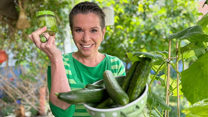 © Foto: Uschi Zezelitsch Uschi stellt Augenpads aus Gurken her