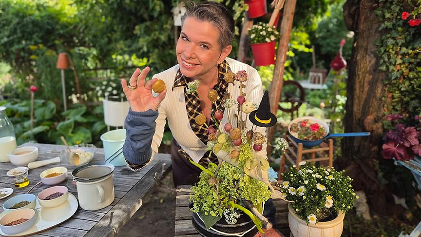 © Foto: Uschi Zezelitsch Uschi würzt ihre Frischkäse-Pops mit Kreuzkümmel