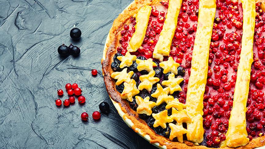 © Foto: Colourbox Auch dem amerikanischen Klassiker, dem süßen oder herzhaften "Pie" wird im Buch ein Abschnitt gewidmet.