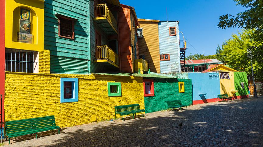 Farbenfrohes Viertel in einem Vorort von Buenos Aires.