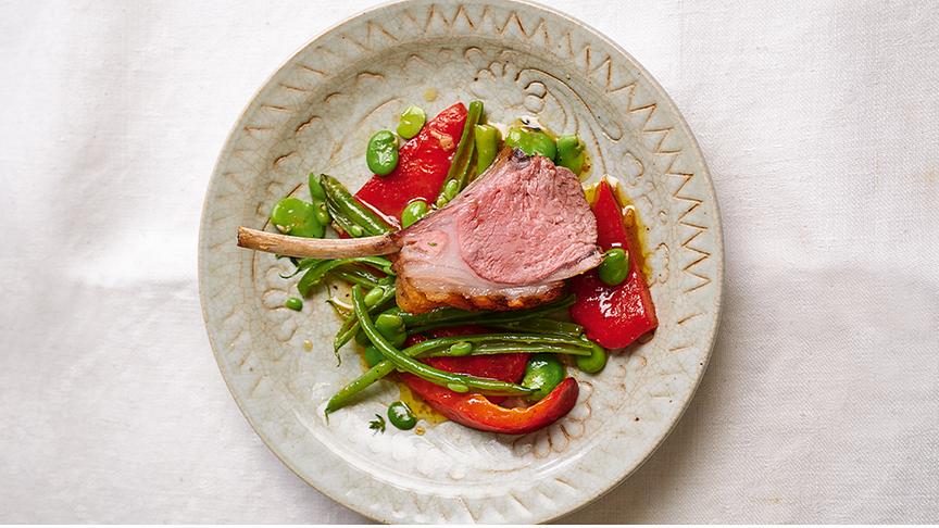 Lammkarree auf Bohnen-Paprika-Salat