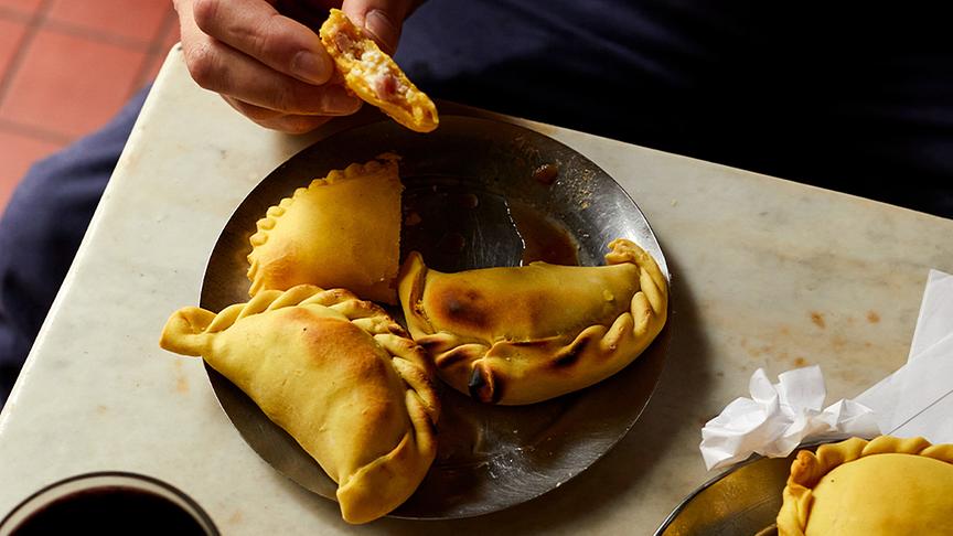 Empanadas mit Schinken-Käse-Füllung