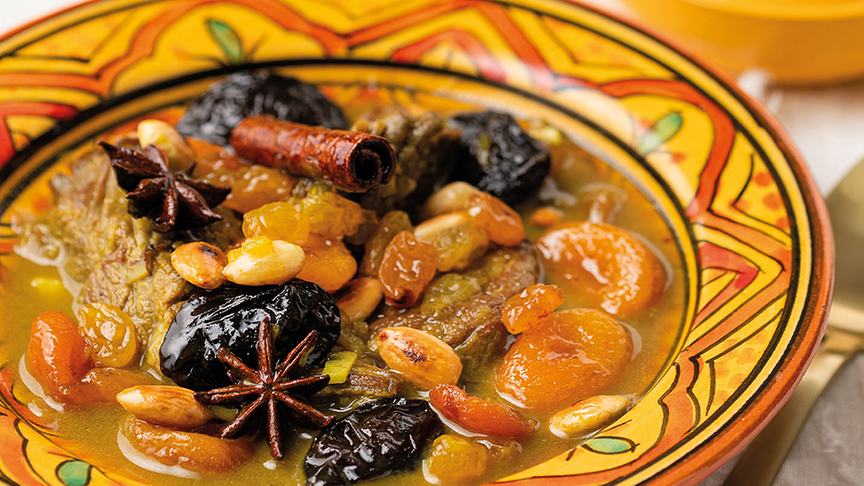 Rindfleisch-Tajine mit Backpflaumen und getrockneten Aprikosen