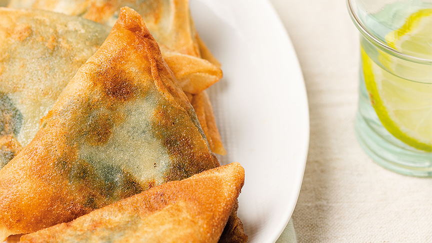 Samosas mit Spinat-Käse-Füllung