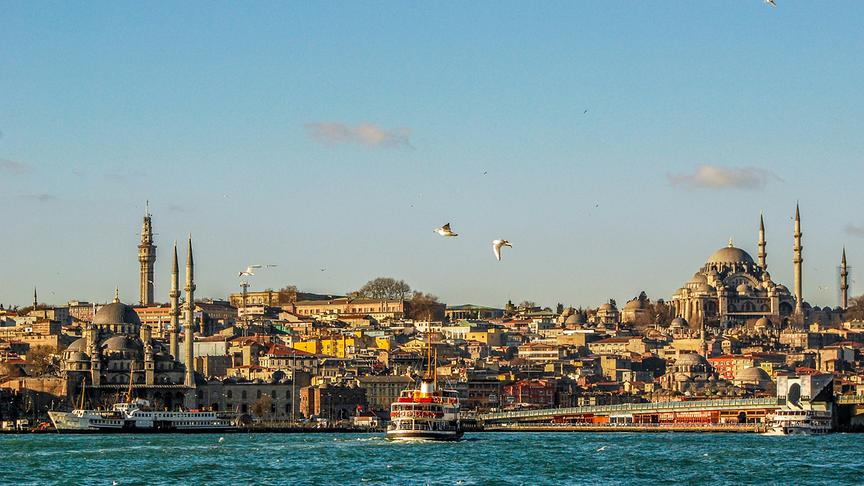 Sonnenuntergang über der Stadt Istanbul