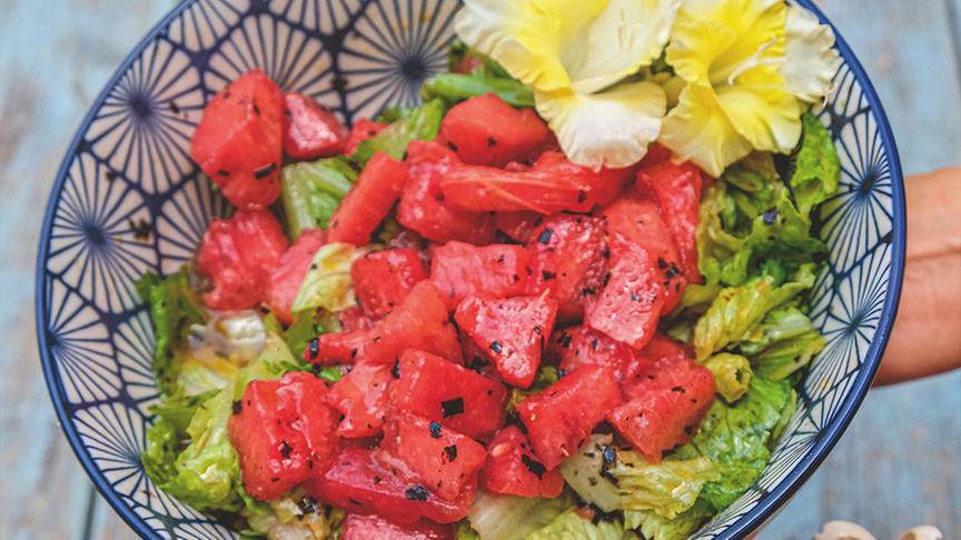 Frischer Meeresbrisensalat