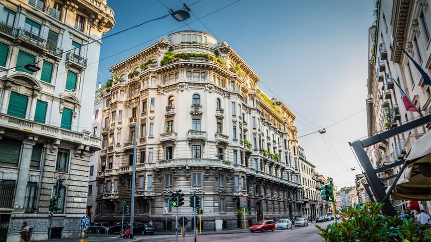 Buenos Aires ist die Hauptstadt von Argentinien und das administrative, wirtschaftliche und kulturelle Zentrum des Landes. Die Stadt ist die Wiege des Tangos und wird oft als Paris Südamerikas bezeichnet, besonders wegen ihrer zahlreichen neobarocken Bauten. 