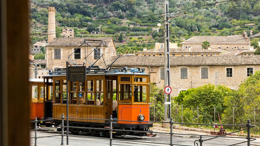 Sóller und die historische Straßenbahn