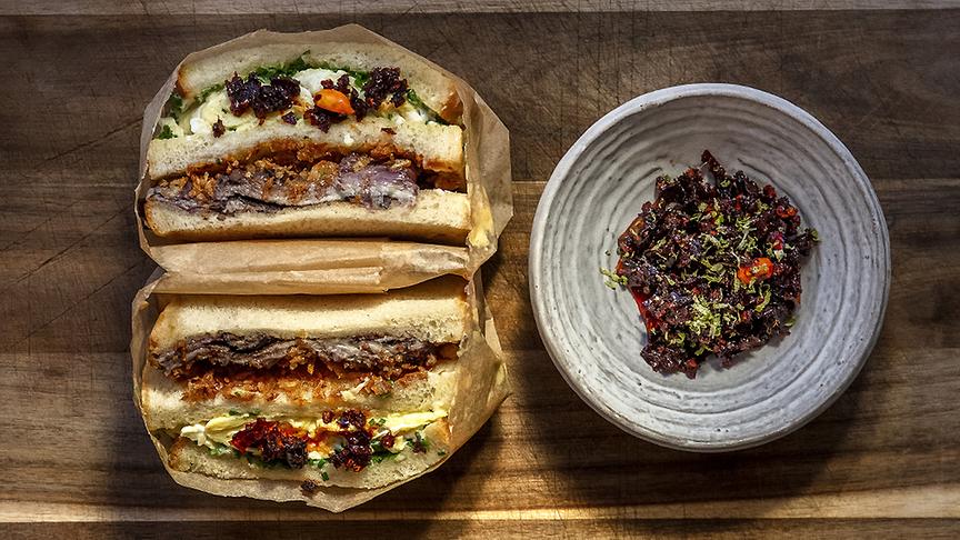 © DK Verlag / Moritz Schmid Egg-Drop-Sandwich mit Parasol