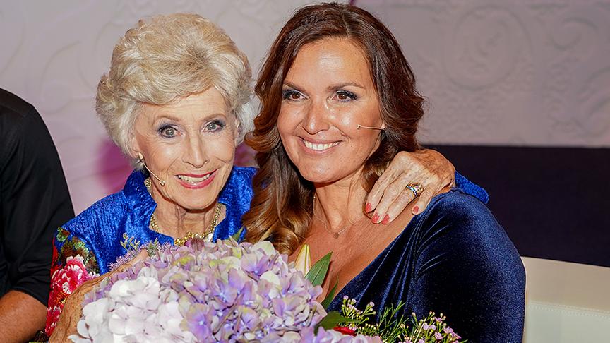 © ORF/Roman Zach-Kiesling Im Bild: Waltraut Haas, Barbara Karlich.