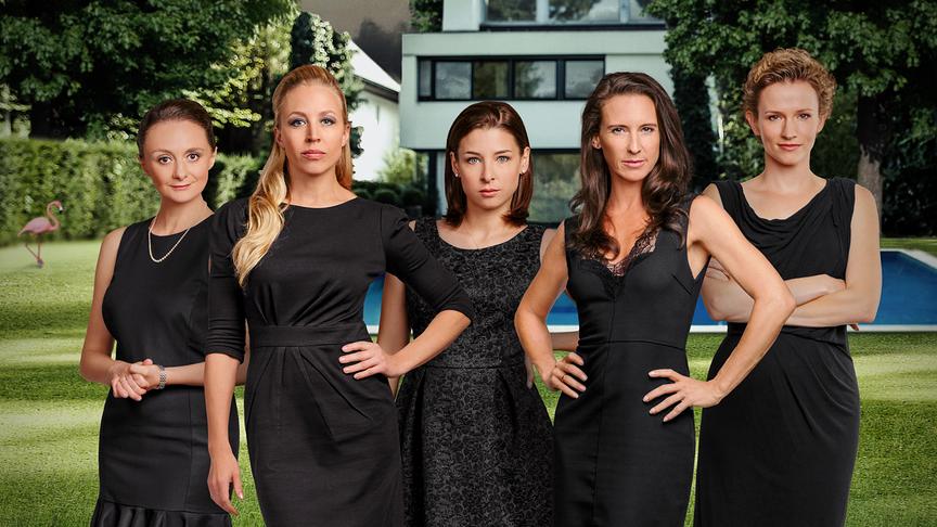 © ORF Im Bild: Gerti Drassl (Maria Schneider), Nina Proll (Nicoletta Huber), Martina Ebm (Caroline Melzer), Maria Köstlinger (Waltraud Steinberg), Adina Vetter (Sabine Herold).