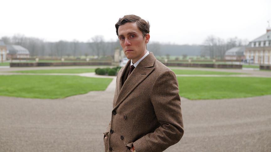 Im Bild: Jack Farthing (Prinz Charles).