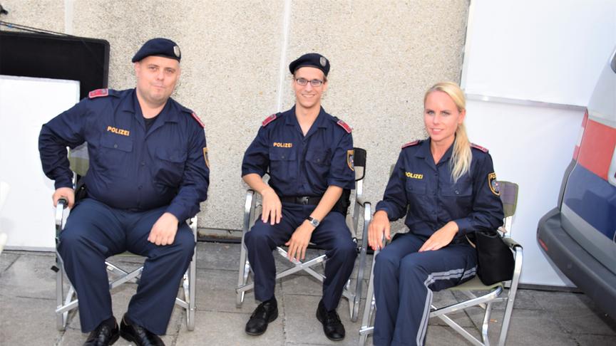 Soko Donau Setbesuch: Kurze Pause für die Statisten