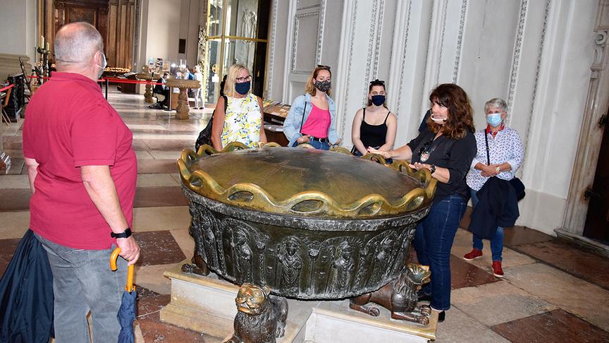 An diesem Taufbecken im Salzburger Dom wurde auch Wolfgang Amadeus Mozart getauft.