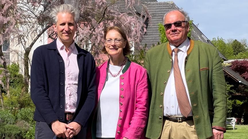 Im Bild: Johann-Philipp Spiegelfeld, Anna Schlanitz-Bolldorf, Wolfgang Schlanitz.