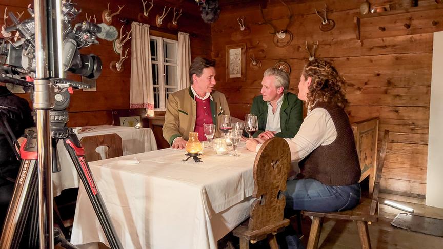 © ORF/Interspot/Philip Pürcher, Carlo Hofmann Im Bild: Johann-Philipp Spiegelfeld, Franz Meran, Angelika Meran.