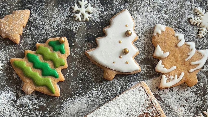 Glasierte Lebkuchenbäume