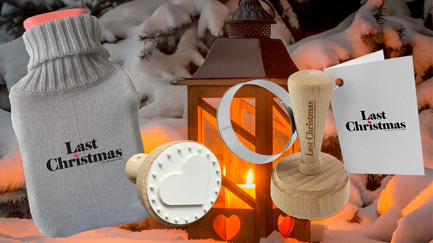 © Goodie-Package - bestehend aus Wärmeflaschen, Keksstempel und Kaffeehäferl (nicht abgebildet) von LAST CHRISTMAS.