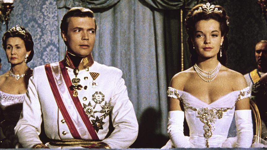 Im Bild: Karlheinz Böhm, Romy Schneider.