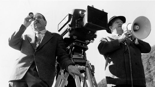 Im Bild: Kameramann Bruno Mondi, Ernst Marischka.