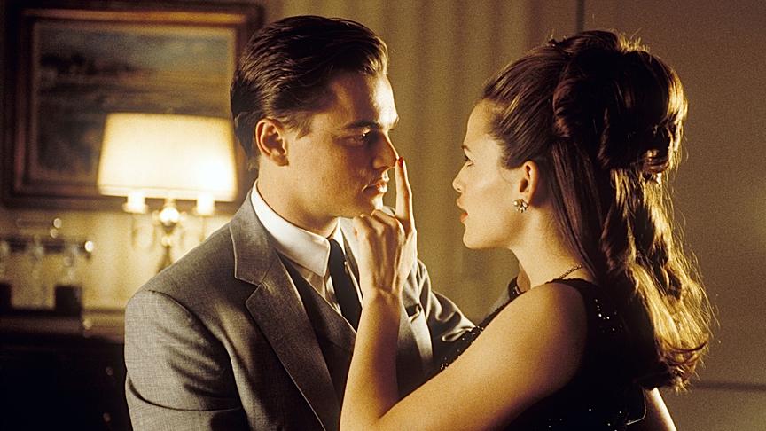 Im Bild: Leonardo DiCaprio (Frank Abagnale jr.), Jennifer Garner (Cheryl Ann).