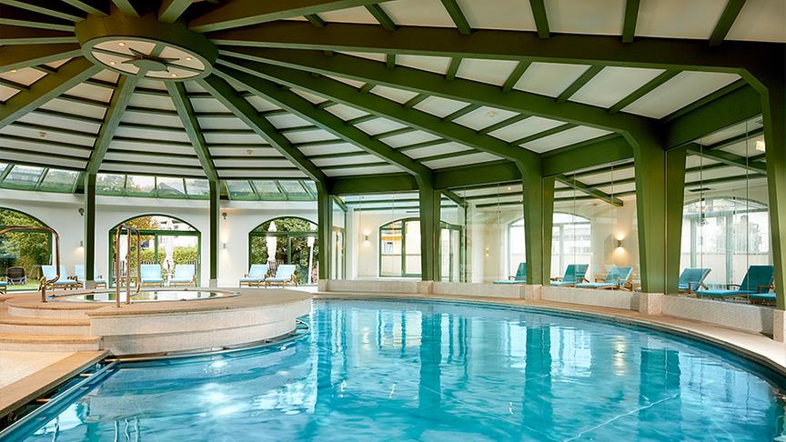 © Foto: Das Alpenhaus Gasteinertal Das Alpenhaus Gasteinertal (Blick in den Wellnessbereich)