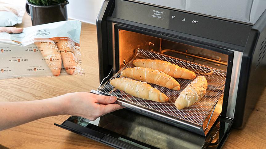 Resch&Frisch Backofen mit Gebäckauswahl