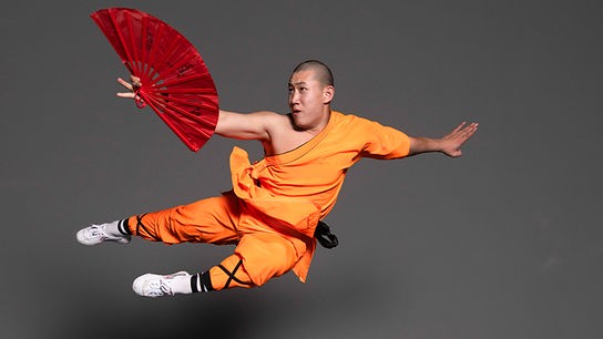 Shaolin Mönche zeigen ihre Kunststücke