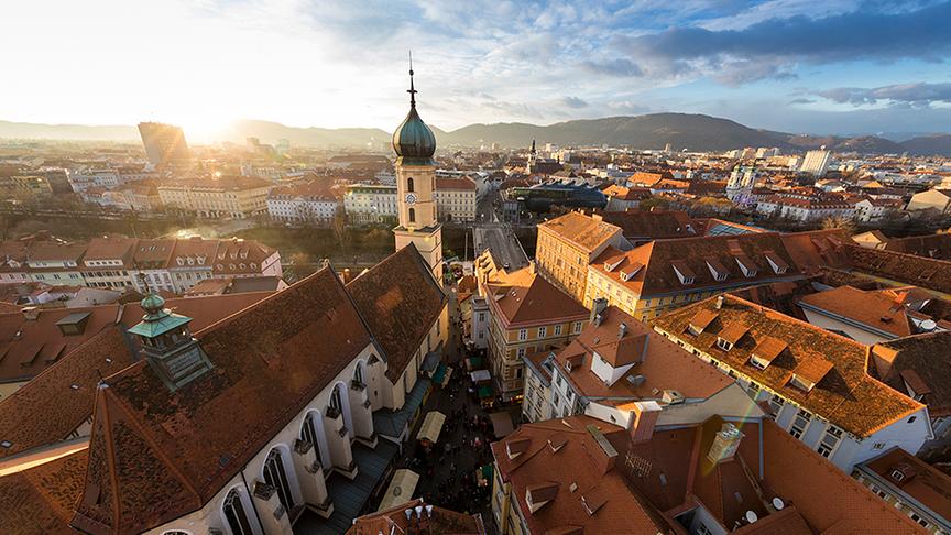 Die Dächerlandschaft von Graz