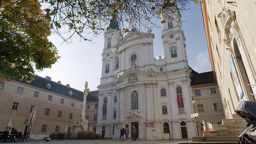 © ORF/Satel Film Maria Treu in der Josefstädter Piaristengasse