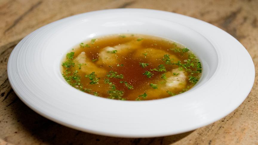 © Interspot Speckfarfelsuppe