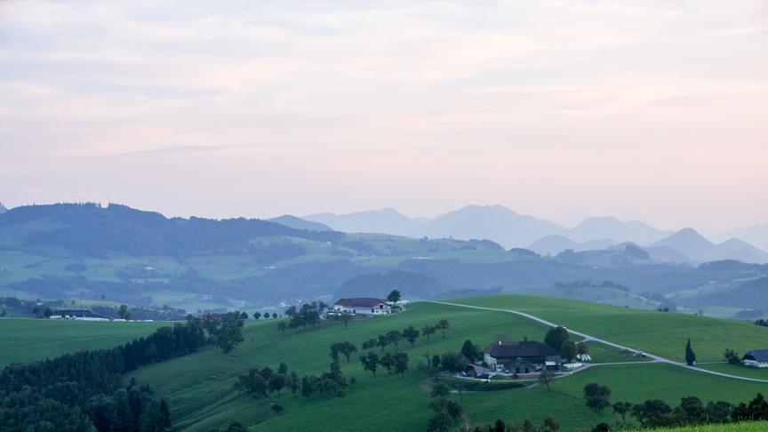 Im Bild: Höfe und Landschaft in Niederösterreich.