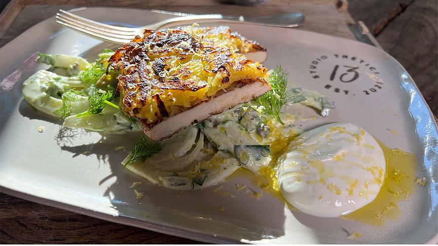 © ORF Spicy Hühnchen mit Fenchel-Avocado-Salat