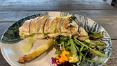 Kärntner Goldforelle mit Frühlingsgemüse