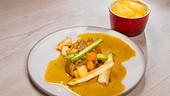 Ziegenkitzschulter mit Melanzanipüree
