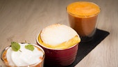 Topfenkuchen, Hollerblütenschaum, Erdbeermojito 