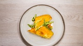 Zucchini-Cordon bleu, Tomaten-Rucola-Salat